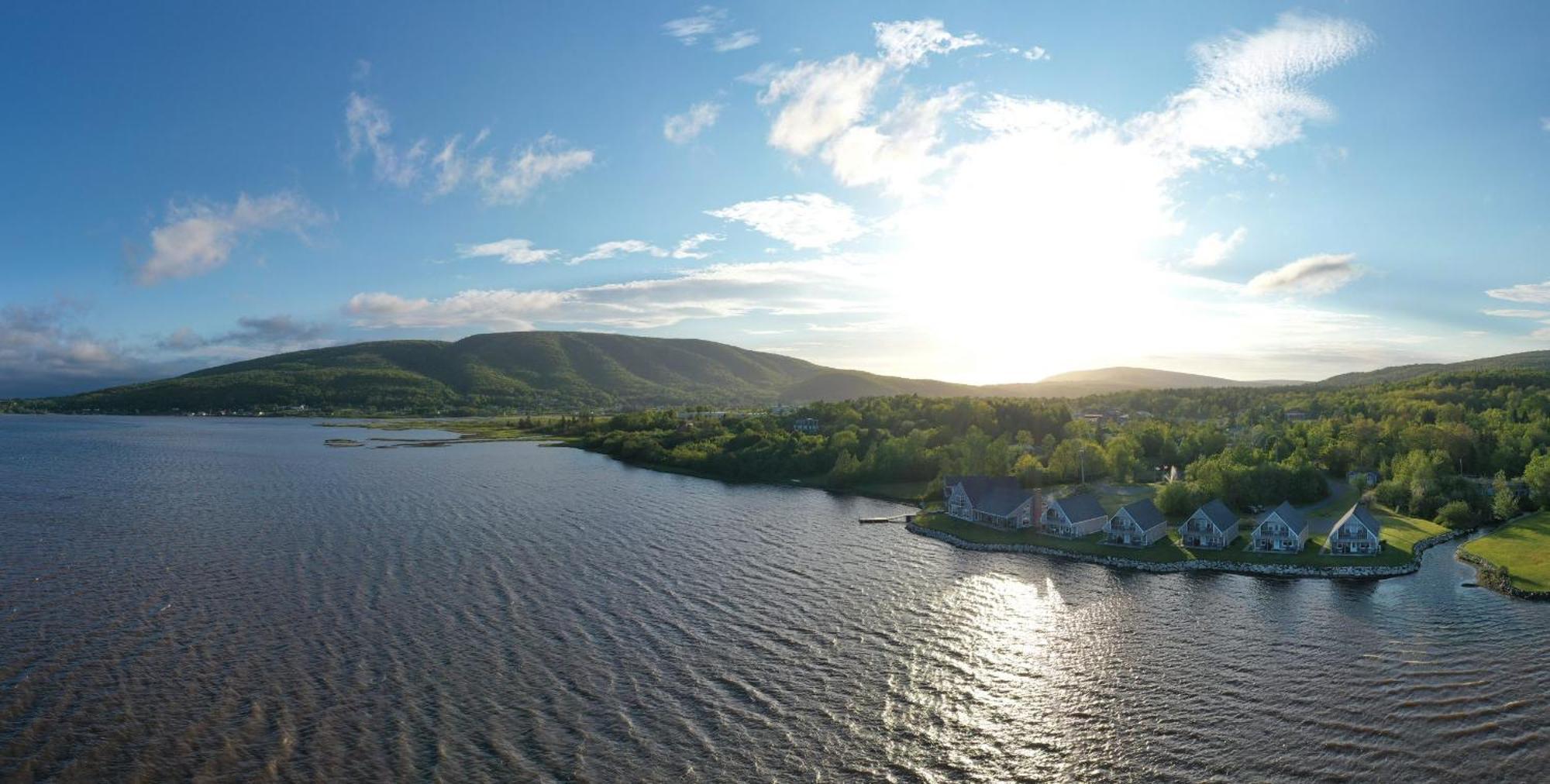 Keltic Quay Cottages & Bayfront Lodge Whycocomagh Buitenkant foto